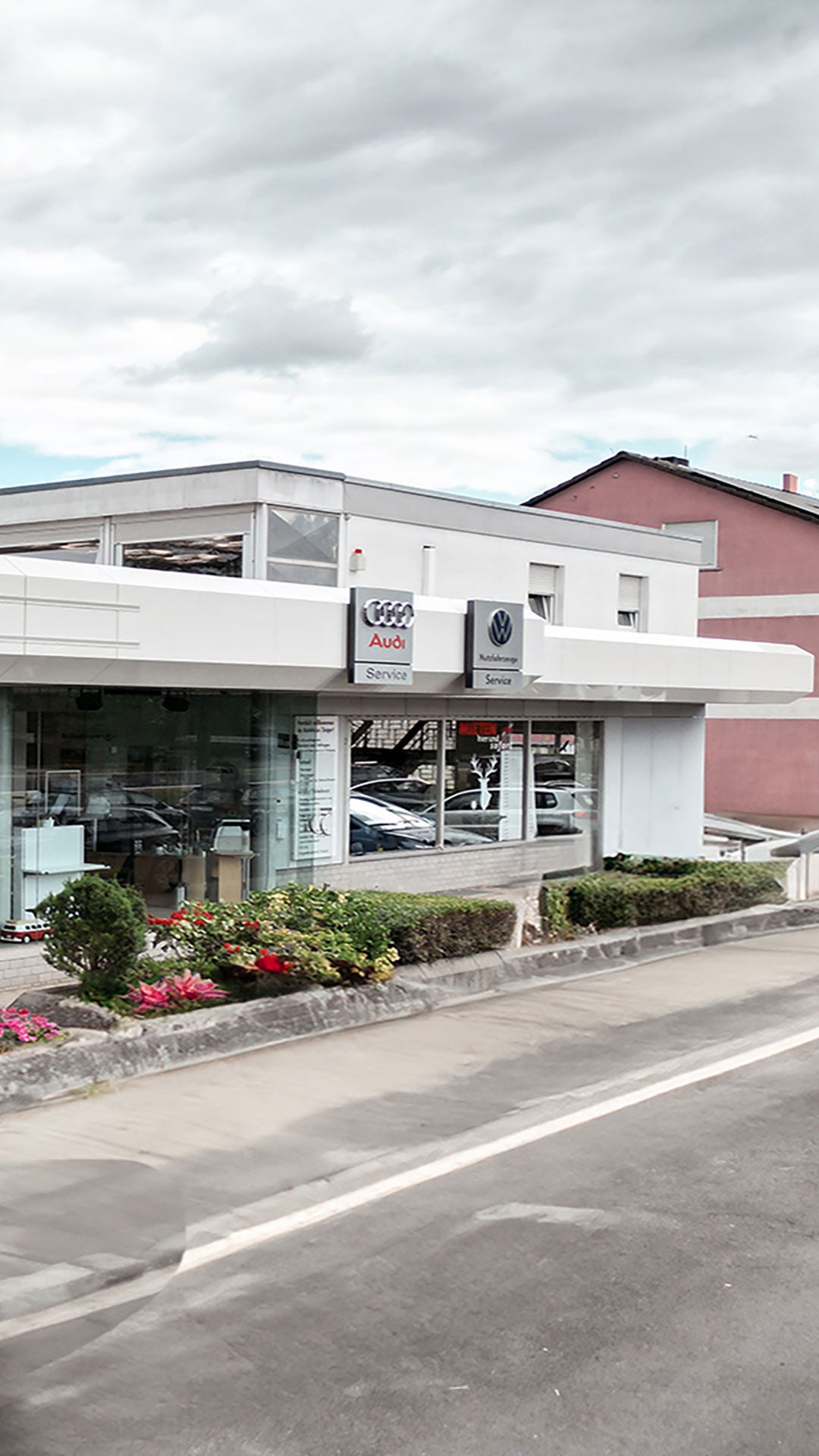 Außenansicht Autohaus Jürgen Zeiger GmbH