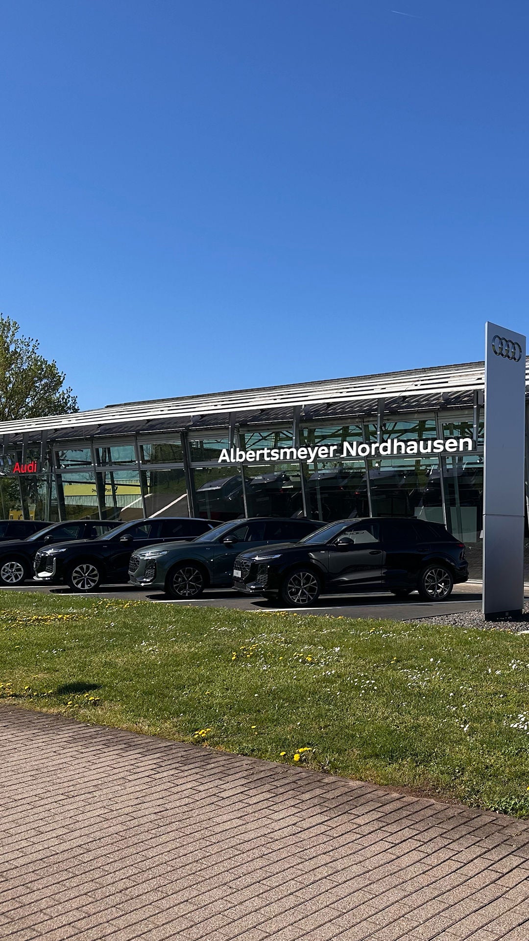 Außenansicht Autohaus Albertsmeyer Nordhausen GmbH & Co. KG