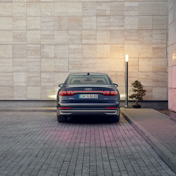 Foto del interior de un Audi A8 de ocasión, un Audi A8 seminuevo o un Audi A8 de segunda mano