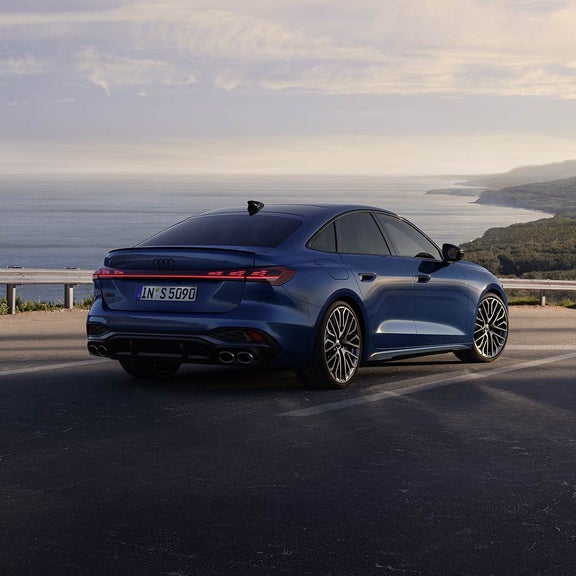 Audi S5 Sedan パフォーマンス