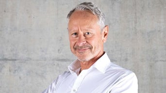 Porträttbild på Jonathan Wheatley.