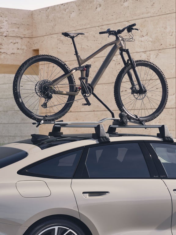 Audi A6 Sportback e-tron roof with bike