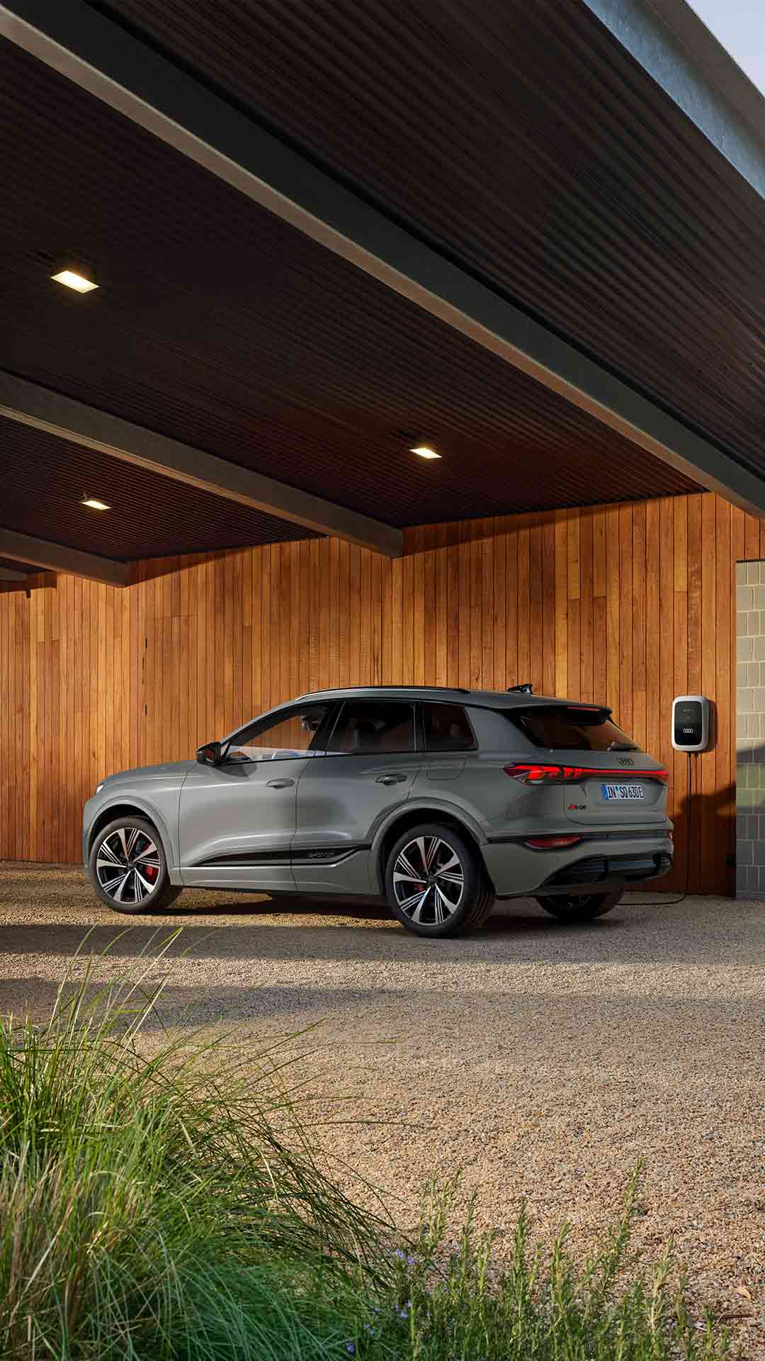 Audi exclusive Audi SQ6 SUV e-tron