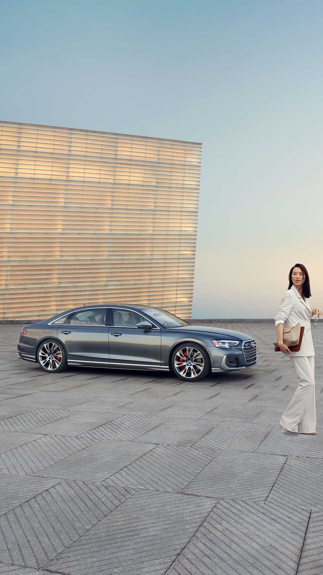 Audi S8L Seitenansicht