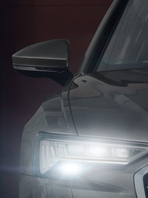 High beam Audi A6 Sedan