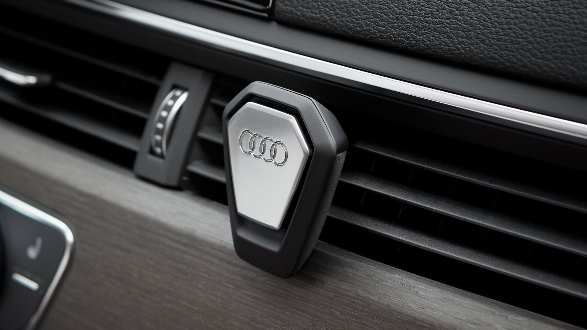 Audi single frame fragrance dispenser