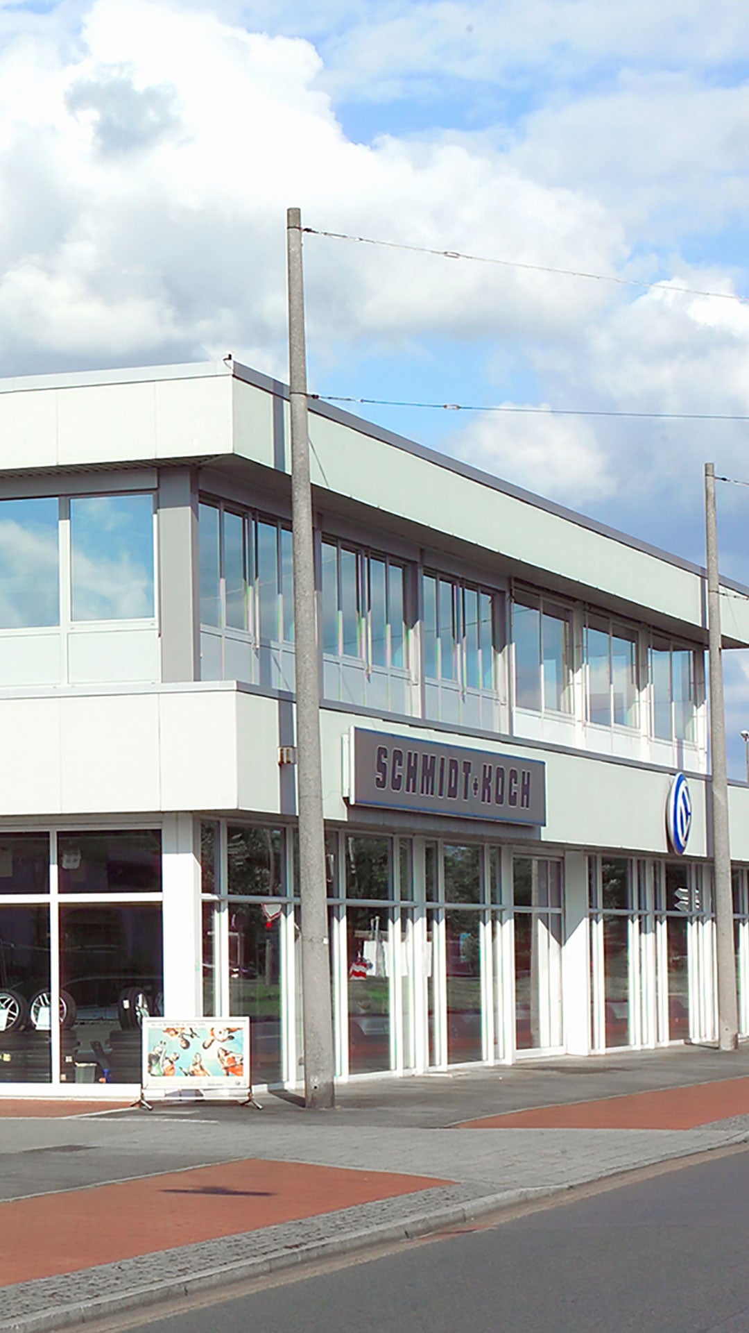 Außenansicht Autohaus Neustadt Schmidt + Koch GmbH