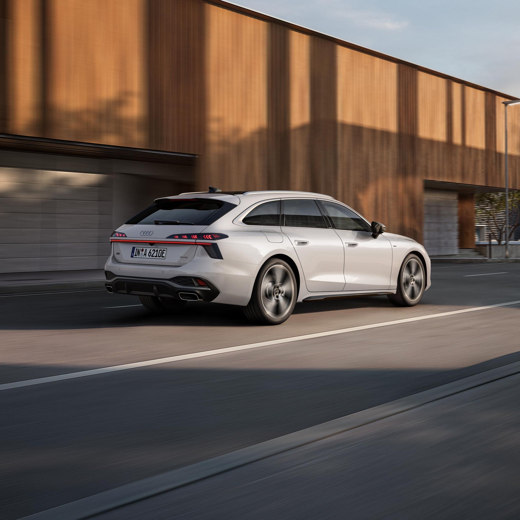 A6 e-hybrid bakifrån