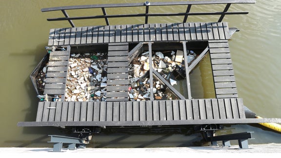 Litter trap installation in the canal in Brussels