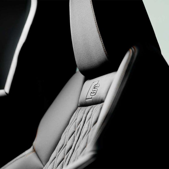 Audi Q4 e-tron Edition Swiss-Ski Sitze