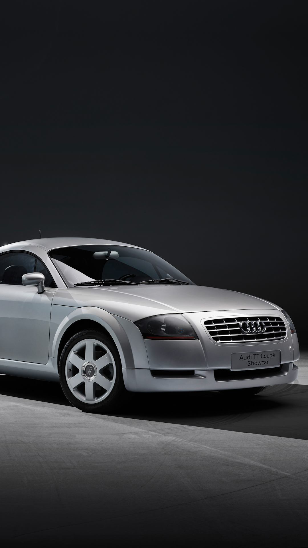 Audi A4 fra 1990'erne i rød