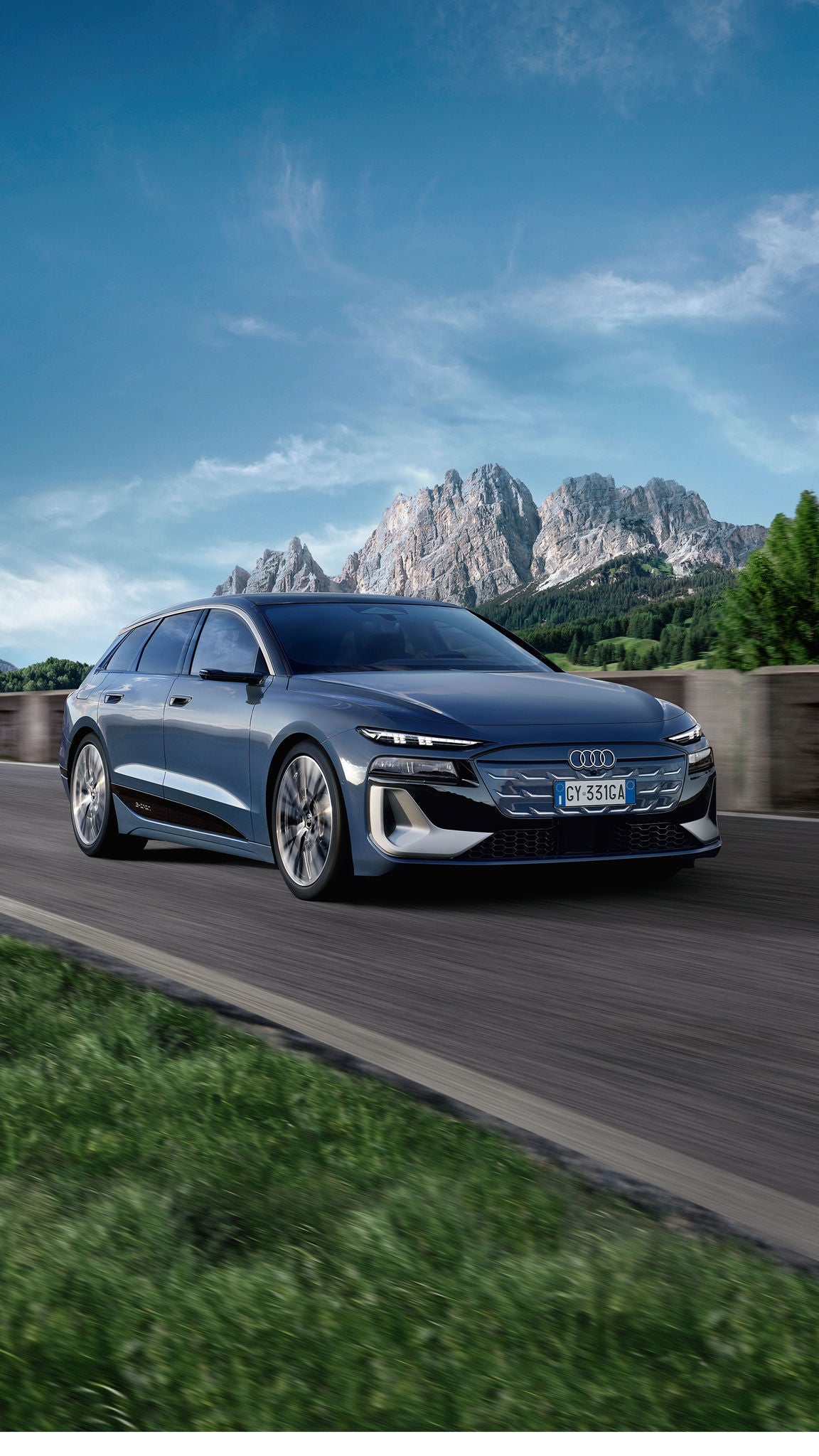 Gamma elettrica. La strada si carica di una nuova energia.