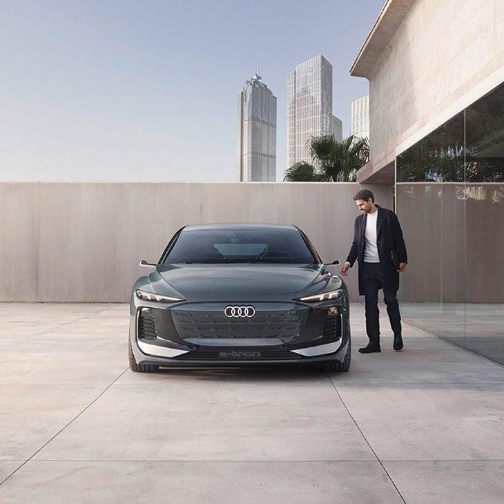 Front view of the Audi A6 Avant e-tron concept