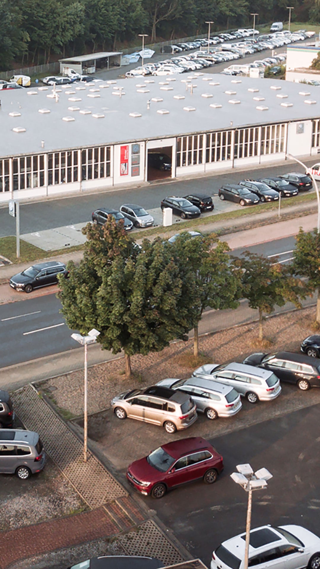 Außenansicht Willi Nies Niederlassung der Voets Autozentrum GmbH