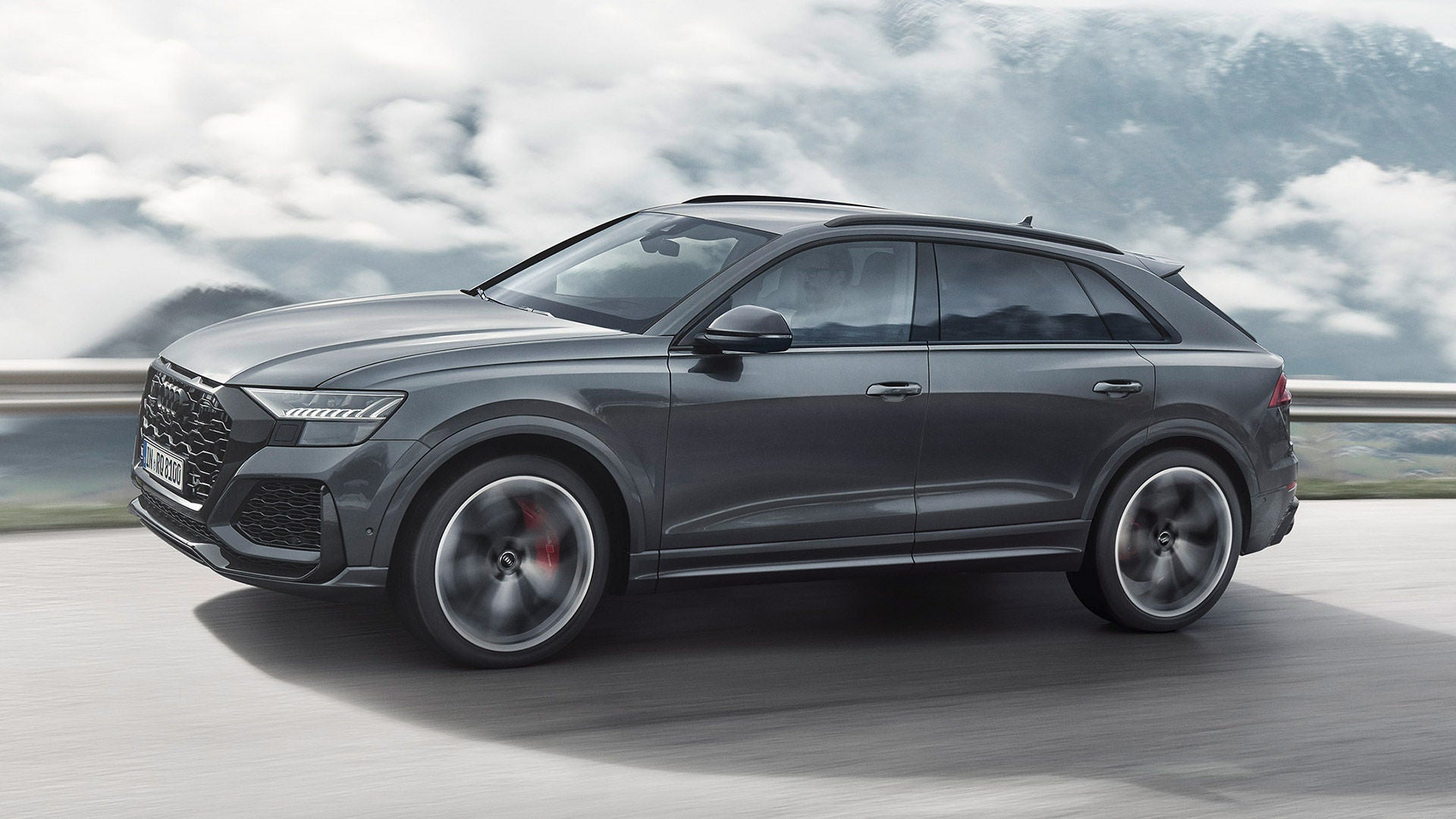 Audi RSQ8