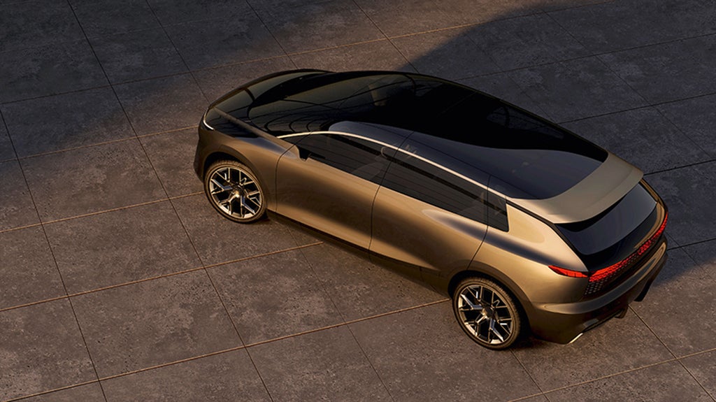 Audi som visar de nya framlyktorna i framifrån.