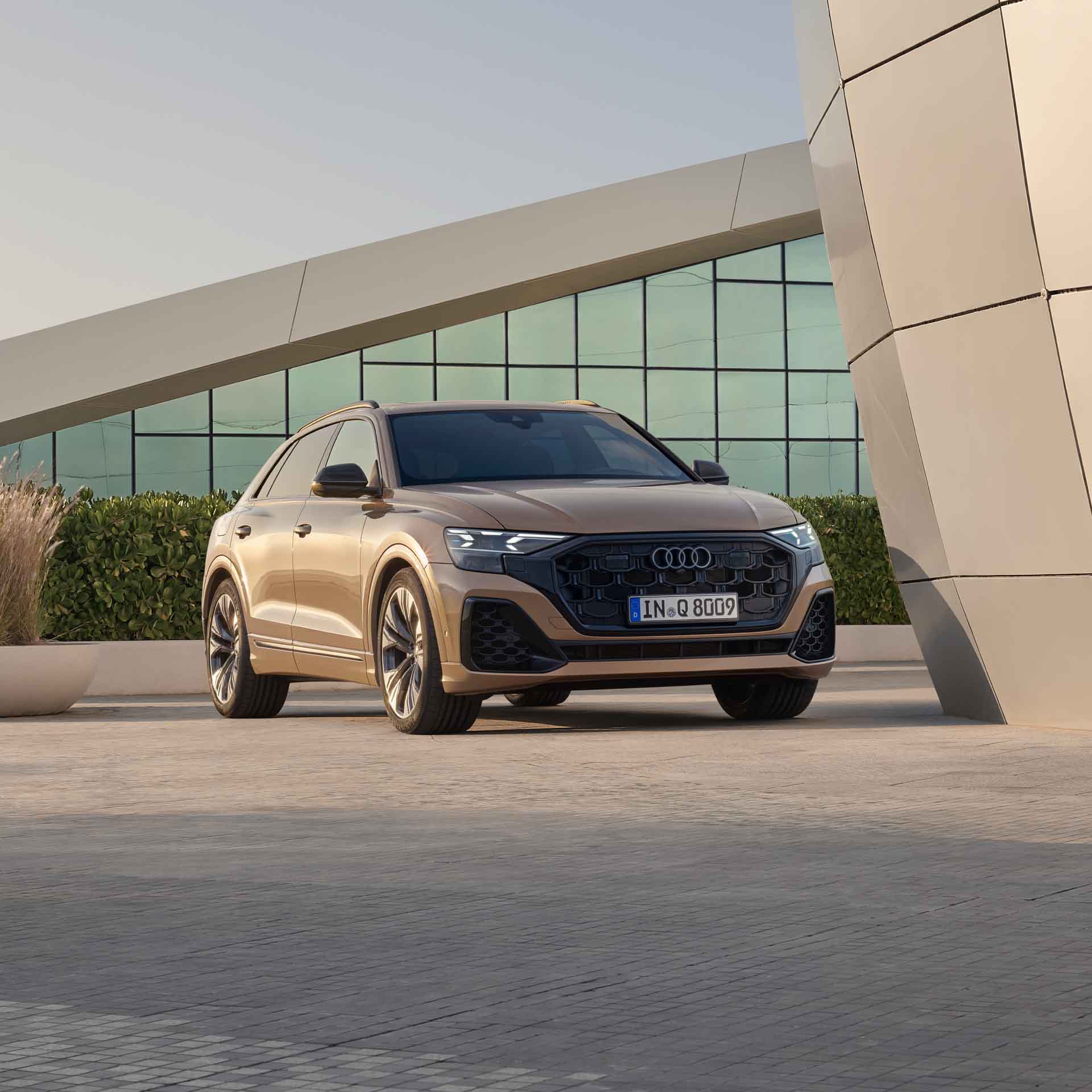 Side rear view of the Audi SQ8 e-tron