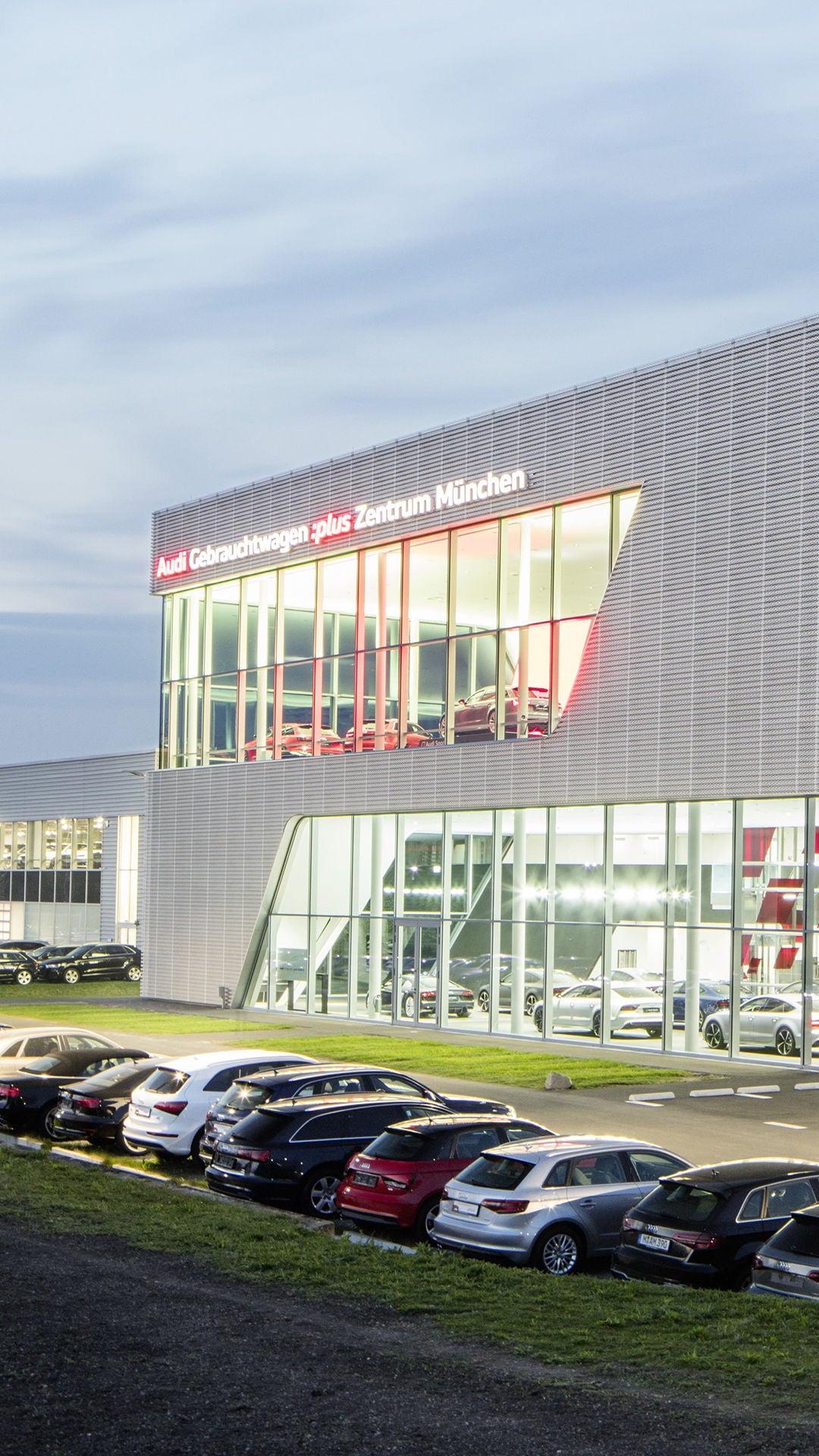 Außenansicht Audi Gebrauchtwagen :plus Zentrum München