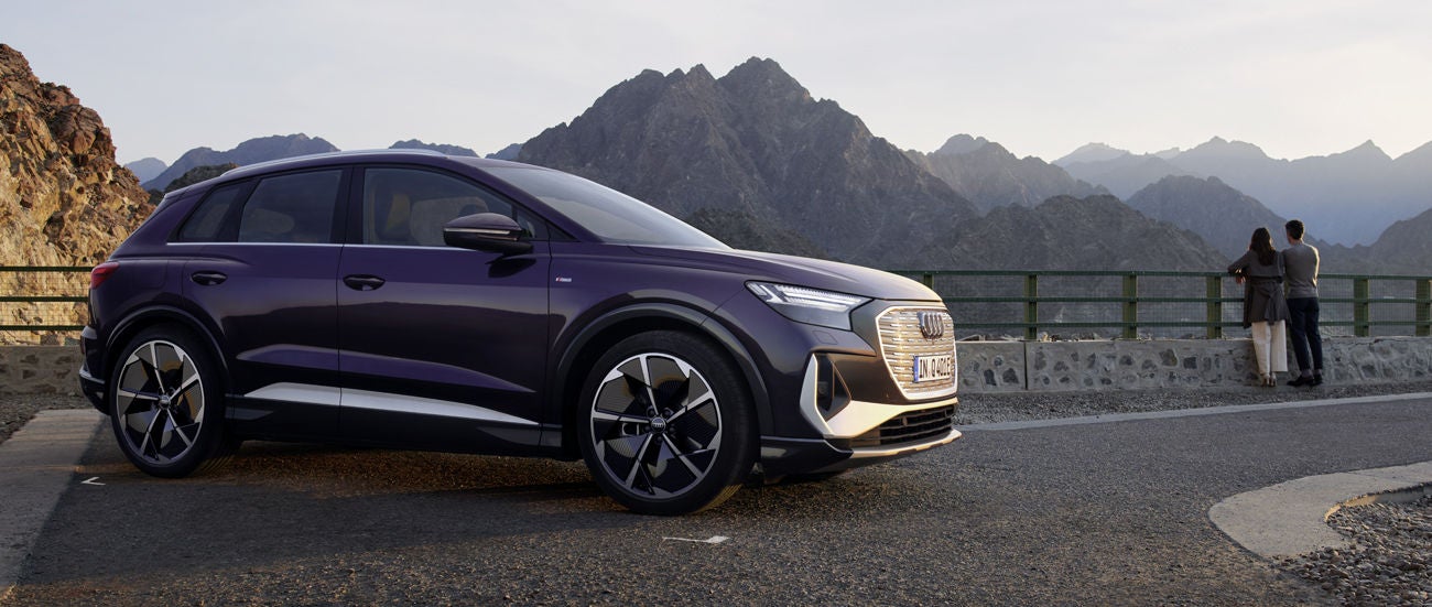 Audi Q4 e-tron vuoristomaisemassa