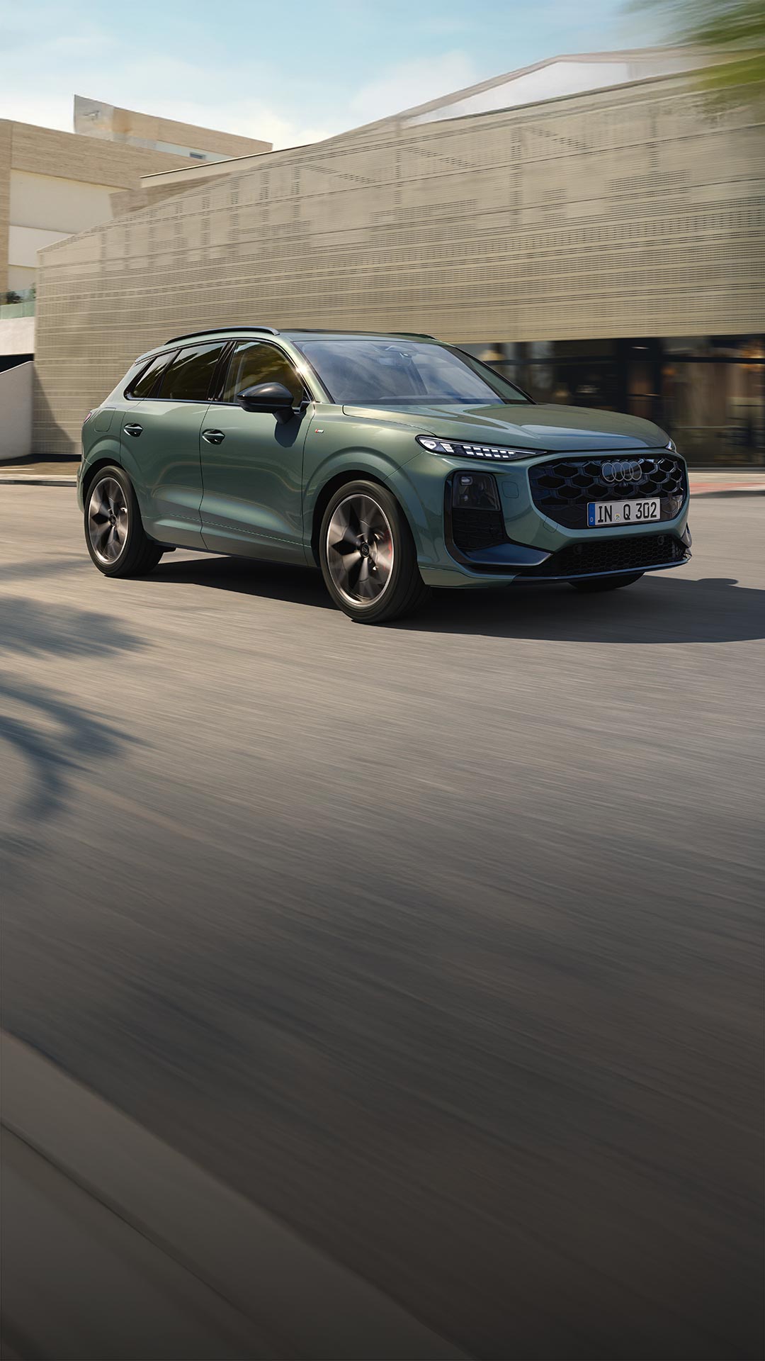 Audi Q3 SUV in Salbeigrün Metalic