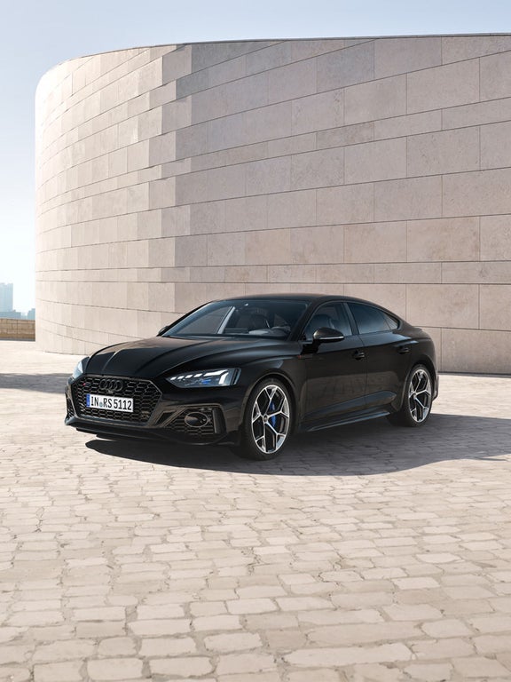 Foto del Audi RS 5 Sportback Competition plus en negro. 