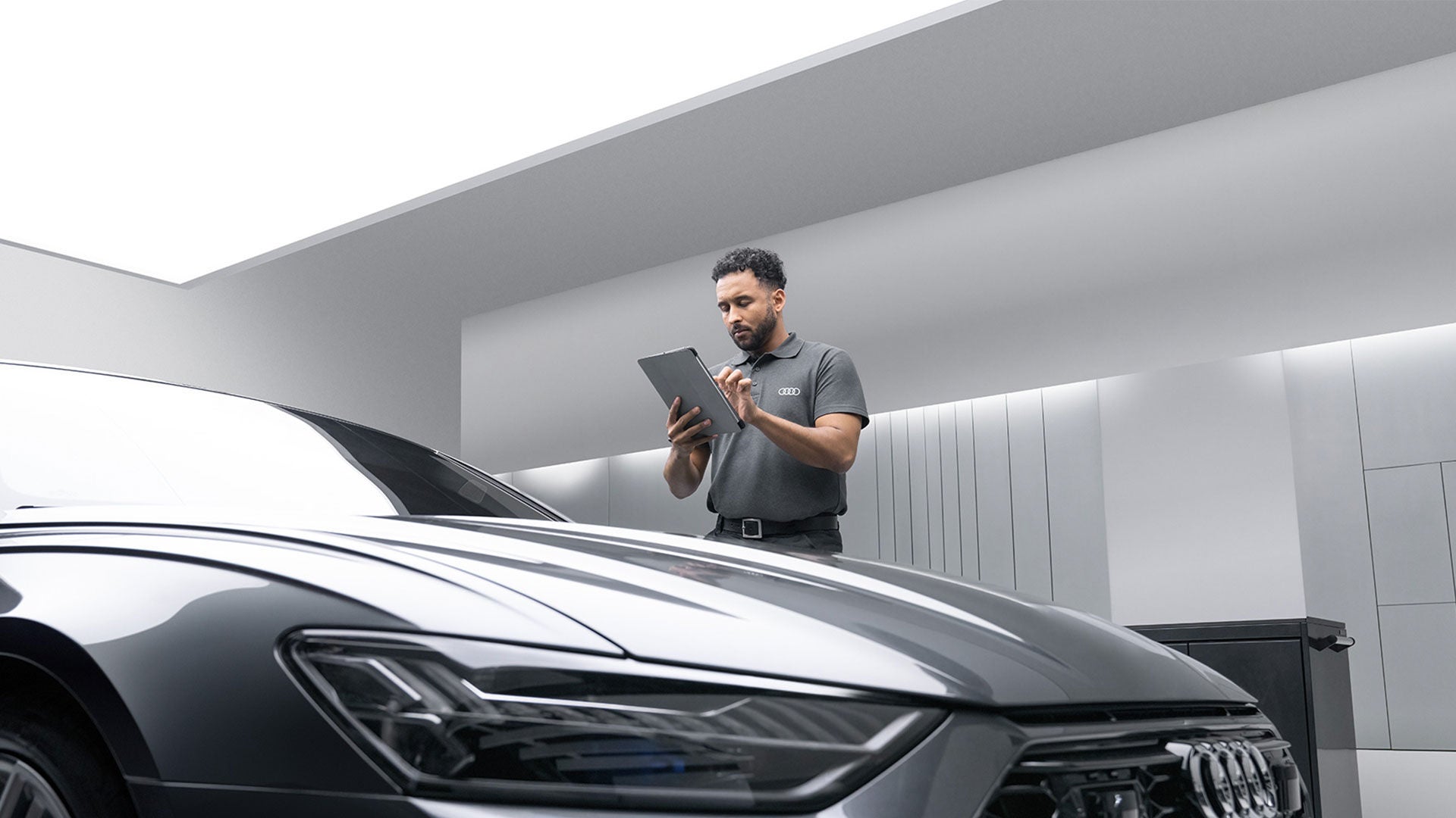 Foto de Audi e-Care, la cobertura adicional ante averías para coches Audi 100% eléctricos. 