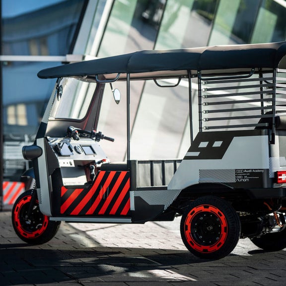 E-rickshaw from Audi in one place.