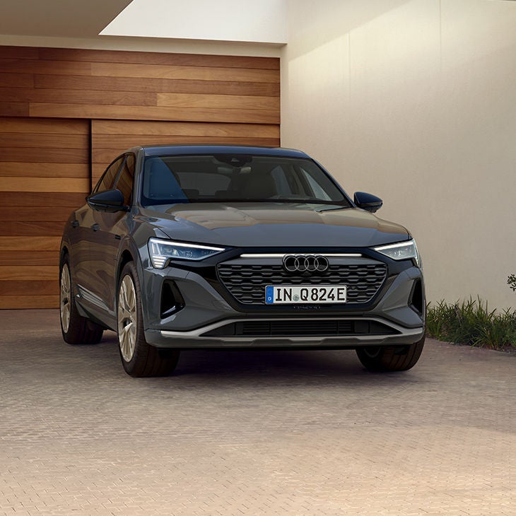 Foto de un Audi Q8 Sportback e⁃tron de segunda mano