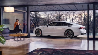 Foto de la oferta de un coche híbrido enchufable Audi A7 TFSIe de la gama Superpremium de Audi. 