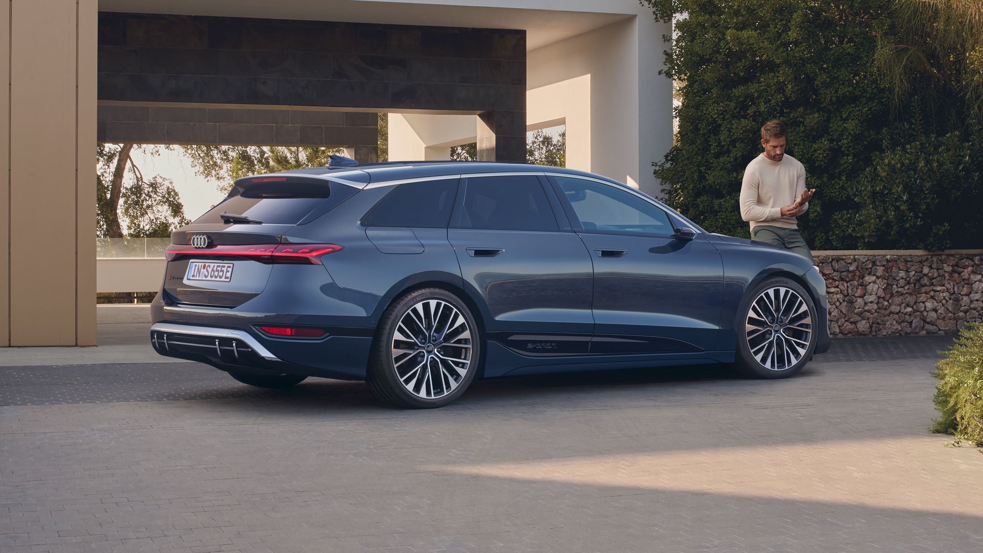 S6 Avant e-tron