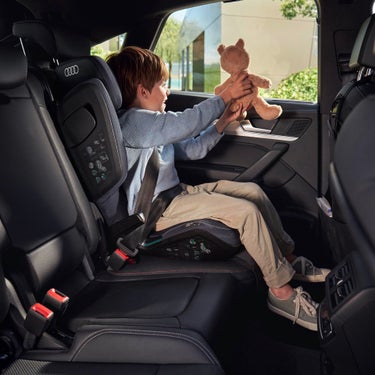 Foto de un asiento infantil Kidfix de los Accesorios Originales Audi. 