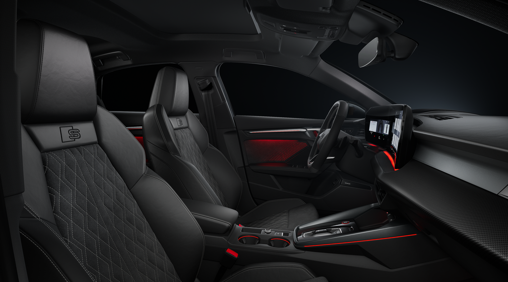 Diseño interior de un Audi S3 Sedan.