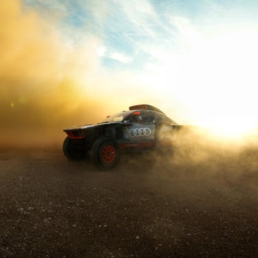 Foto del Audi RS Q e-tron que correrá en el Rally Dakar 2024. 
