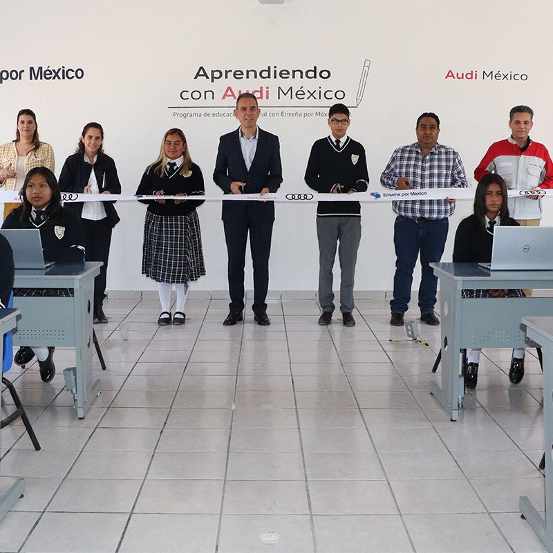 Audi México y Enseña por México I.A.P. impulsan la educación de más de 700 estudiantes de San José Chiapa