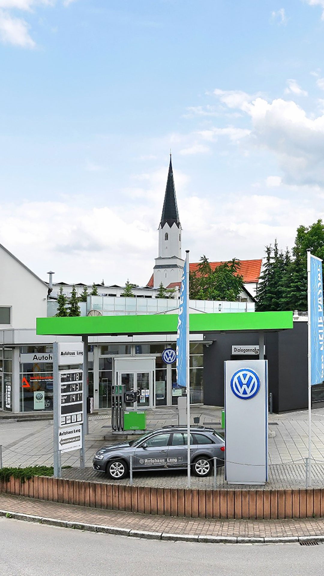 Außenansicht Autohaus Lang GmbH