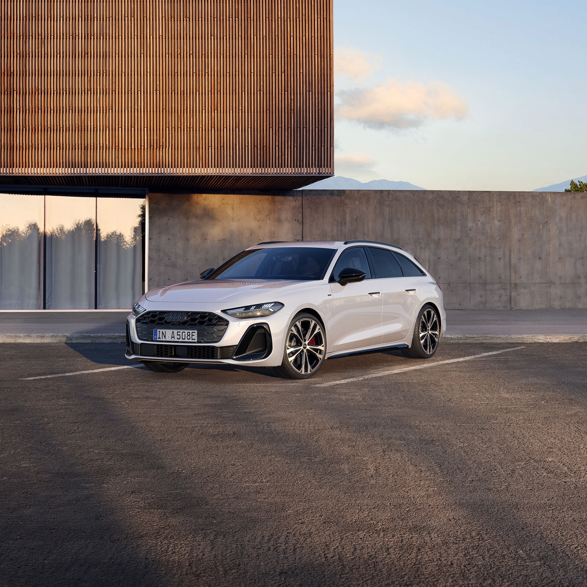 Foto de la nueva oferta para Audi A5 e-hybrid híbrido enchufable.