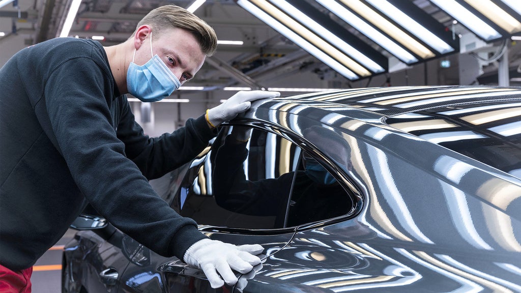 100 % électrique et neutre en carbone : l’Audi e-tron GT entre en production à Böllinger Höfe