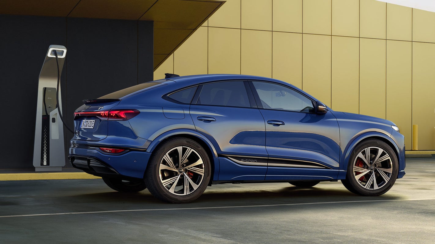 Audi E Tron Ladennull