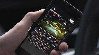 衝撃を検知し、万一のアクシデントを自動で保存