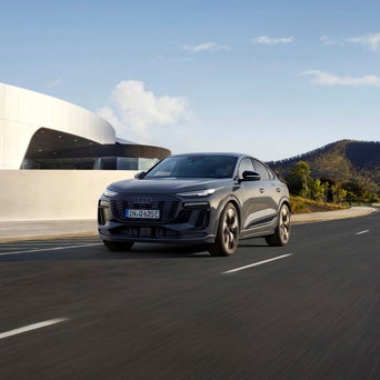 Foto de un Audi Q6 Sportback e-tron