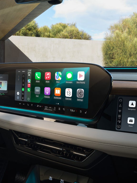 Audi Q6 SUV e-tronin panoraamanäytöt