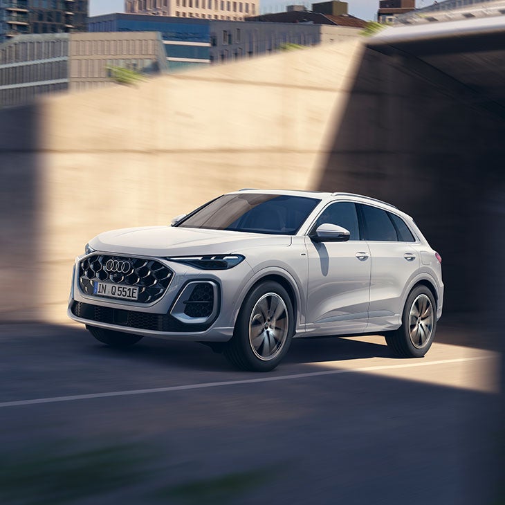 Q5 SUV e-hybrid quattro