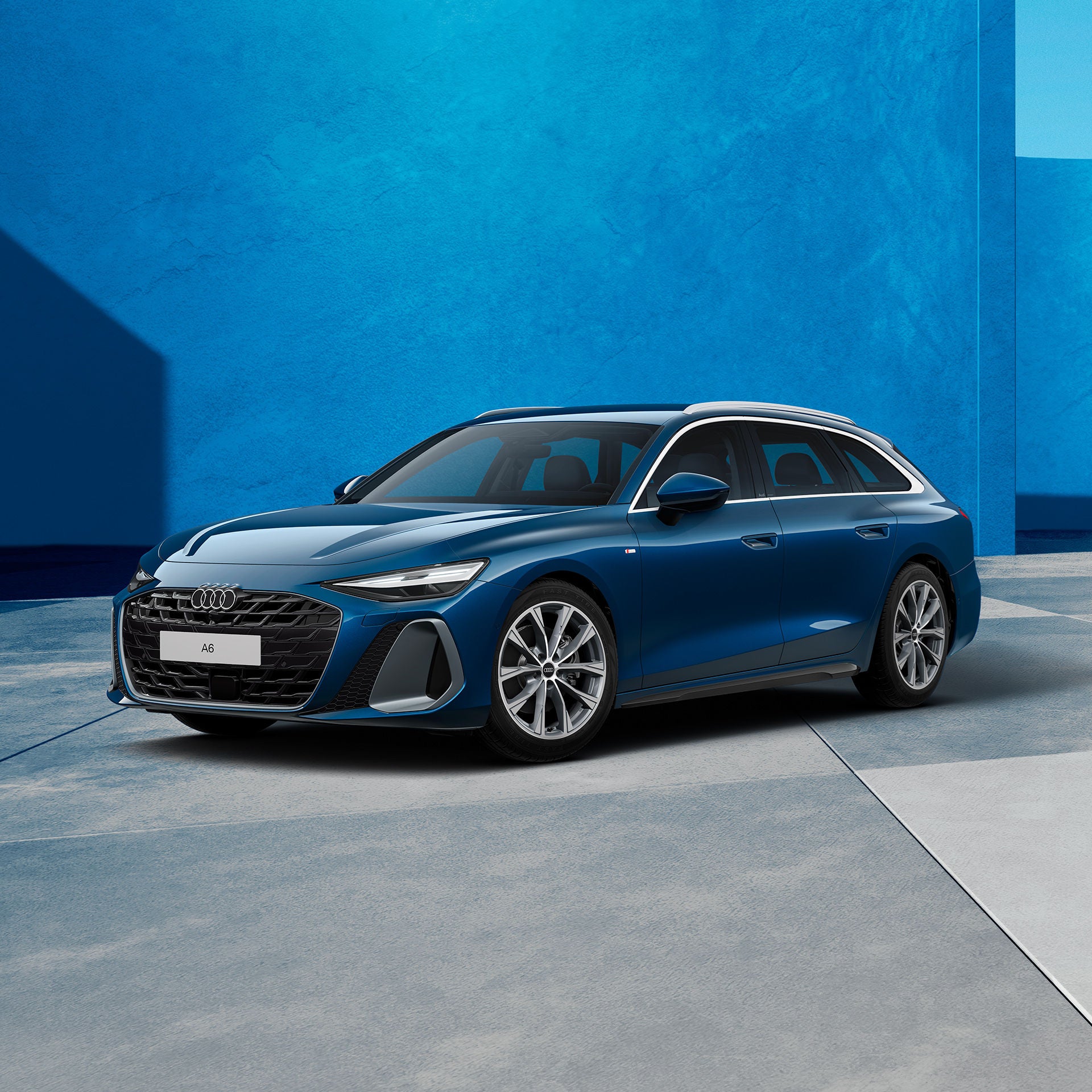 3/4 Ansicht eines roten Kombis