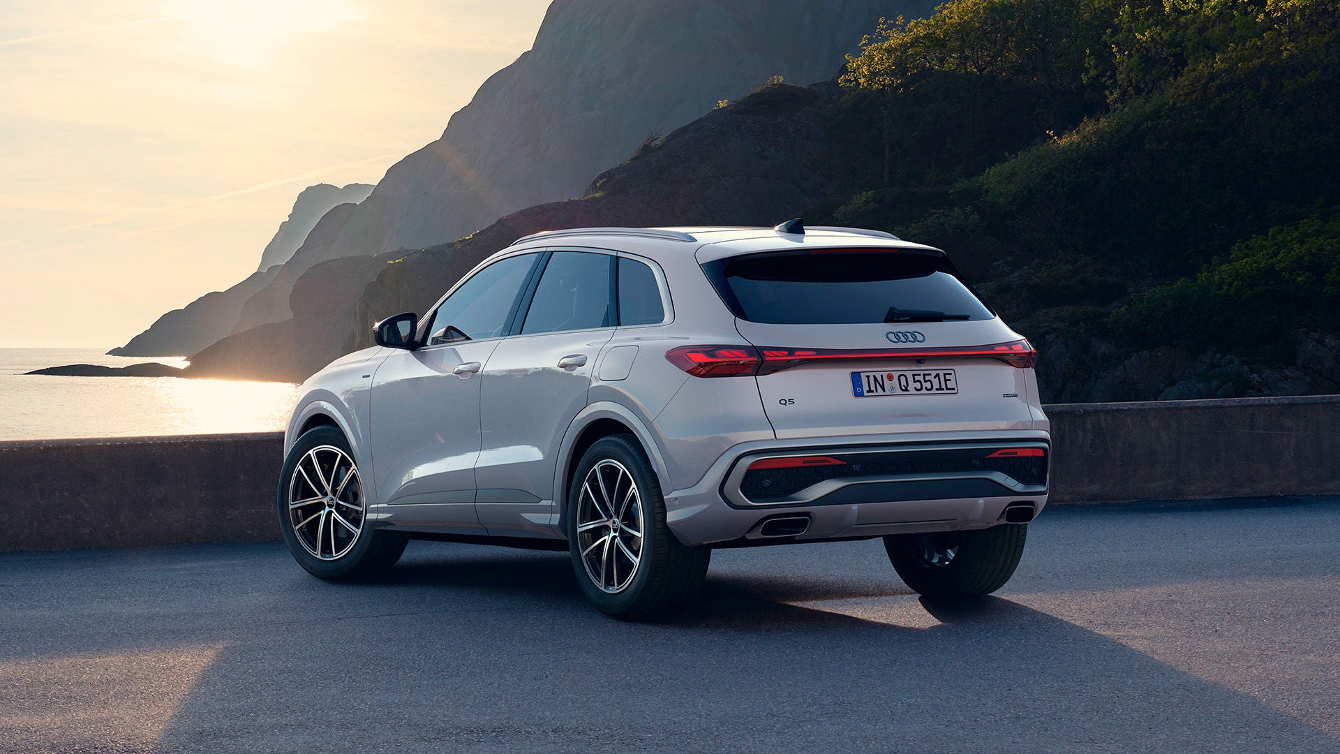 Oferta de financiación del Audi Q5 SUV e-hybrid híbrido enchufable. 