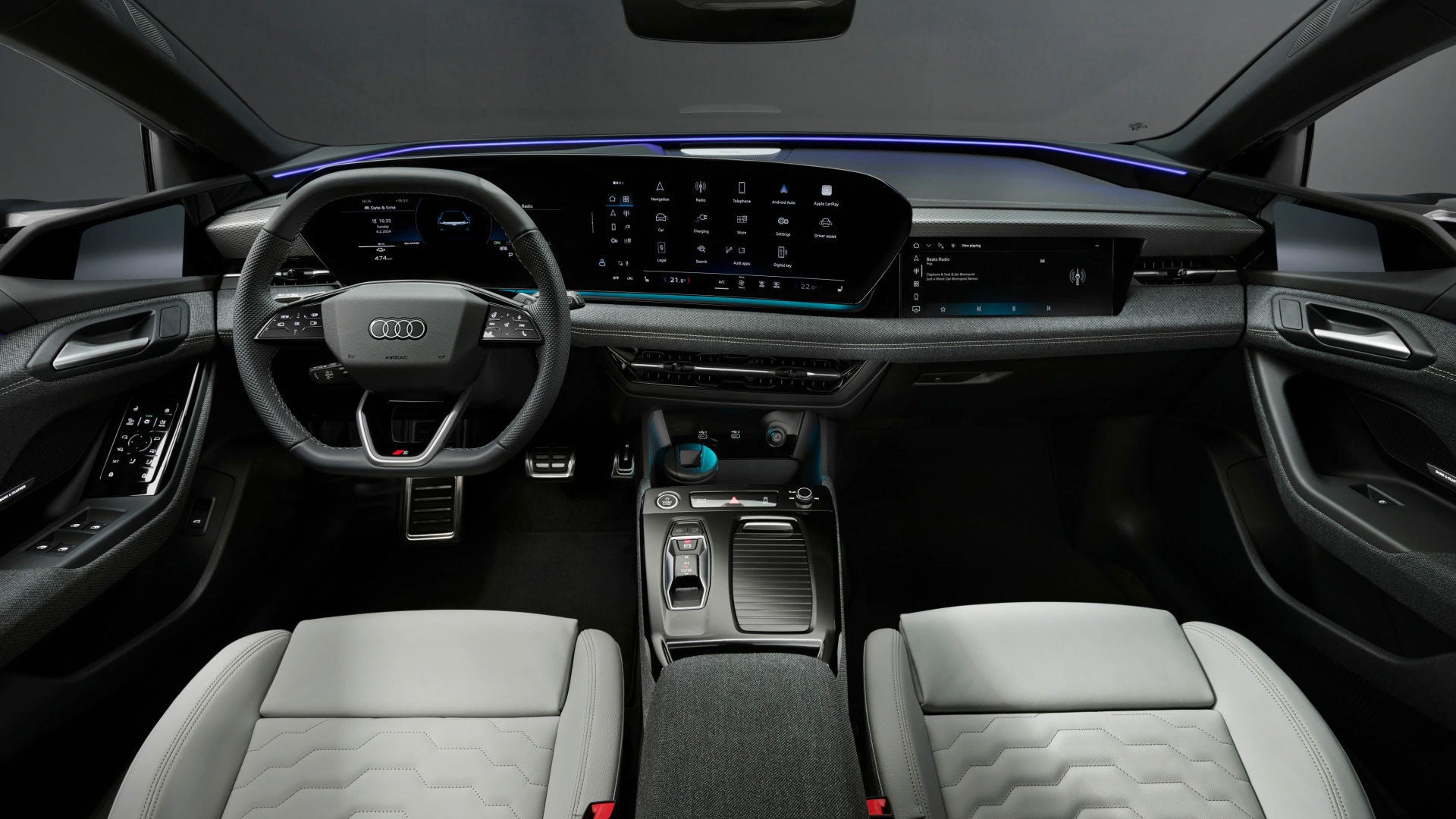 Interior of the Audi A6 e-tron. 