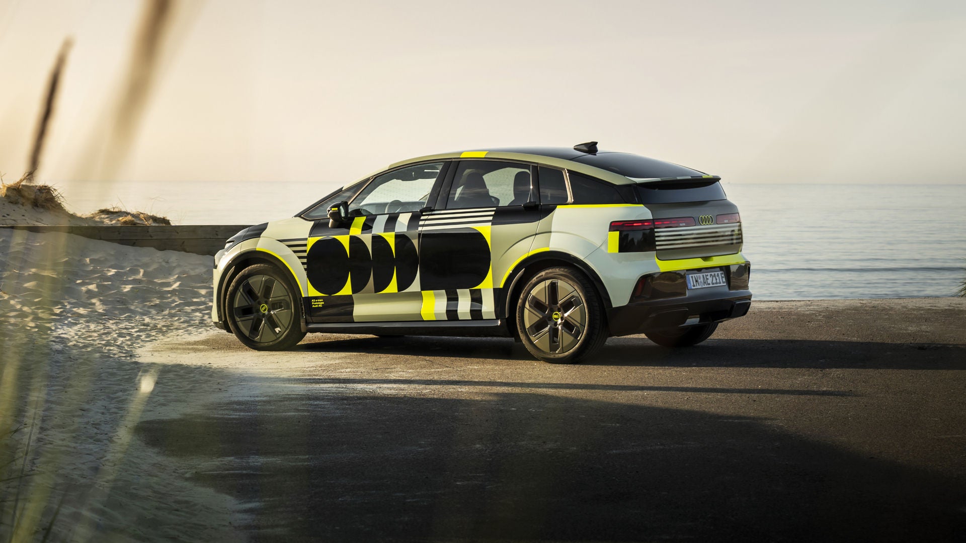 Audi A2 e-tron in een camouflage-wrap