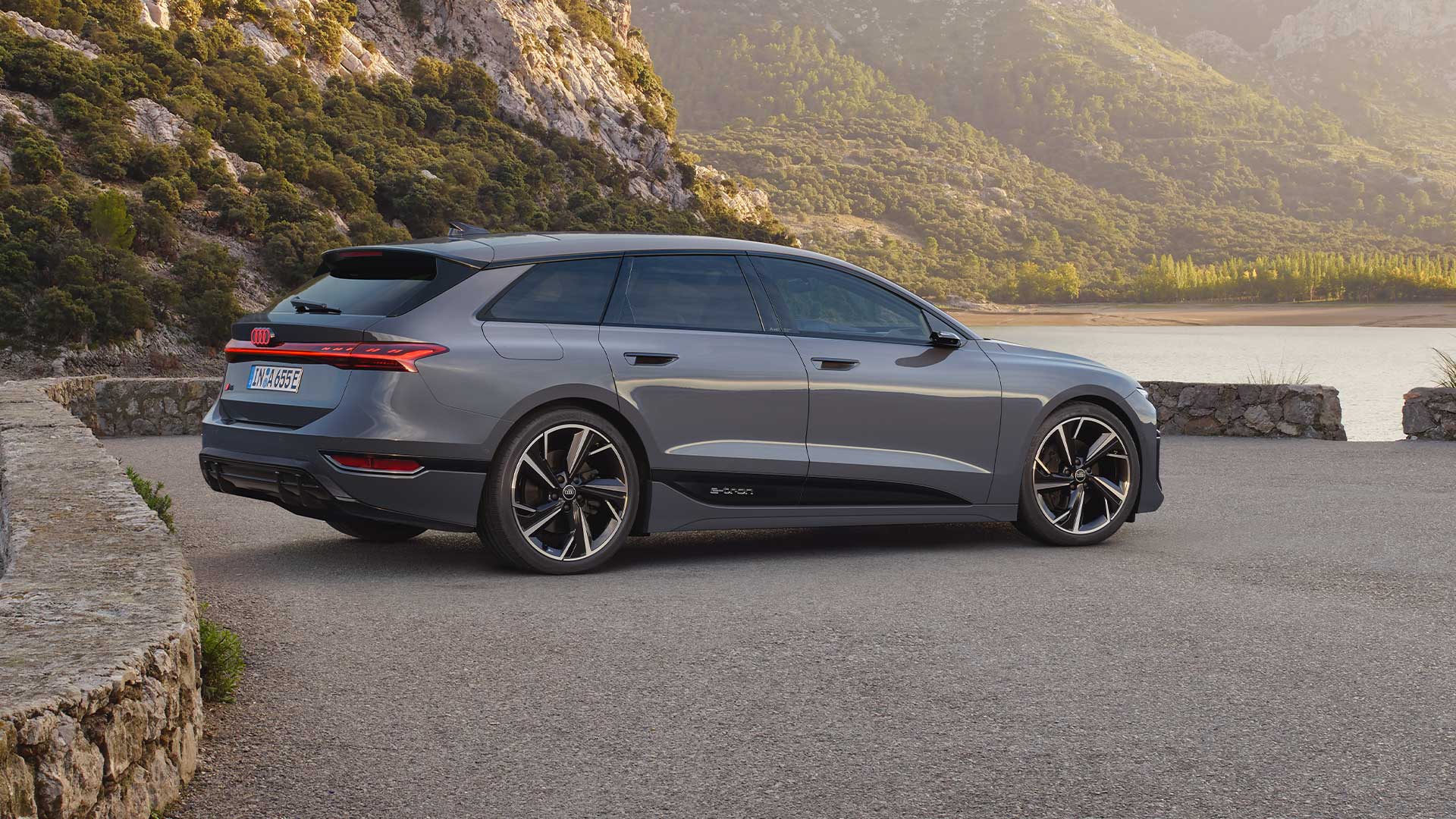 Q4 Sportback e-tron