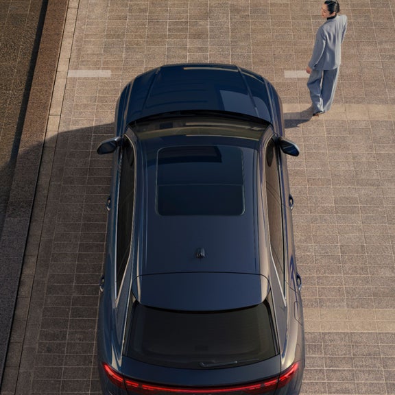 Close quarter ariel view of Audi Q8 tfsi e.