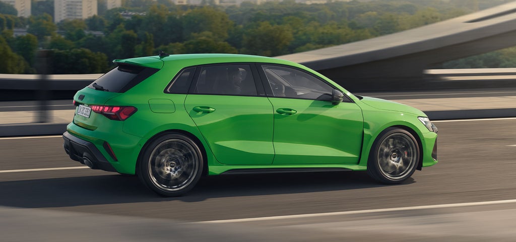 Audi RS&nbsp;3 Sportback sett fra siden