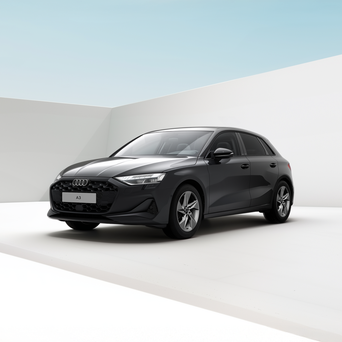 Schwarzer Audi A3 Sportback vor einem hellen Hintergrund